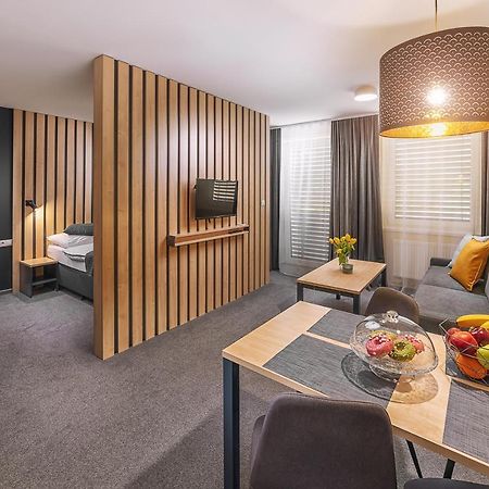 Timeout City Hotel Liptowski Mikułasz Zewnętrze zdjęcie