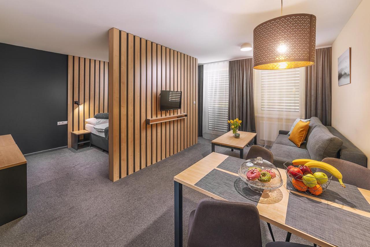 Timeout City Hotel Liptowski Mikułasz Zewnętrze zdjęcie