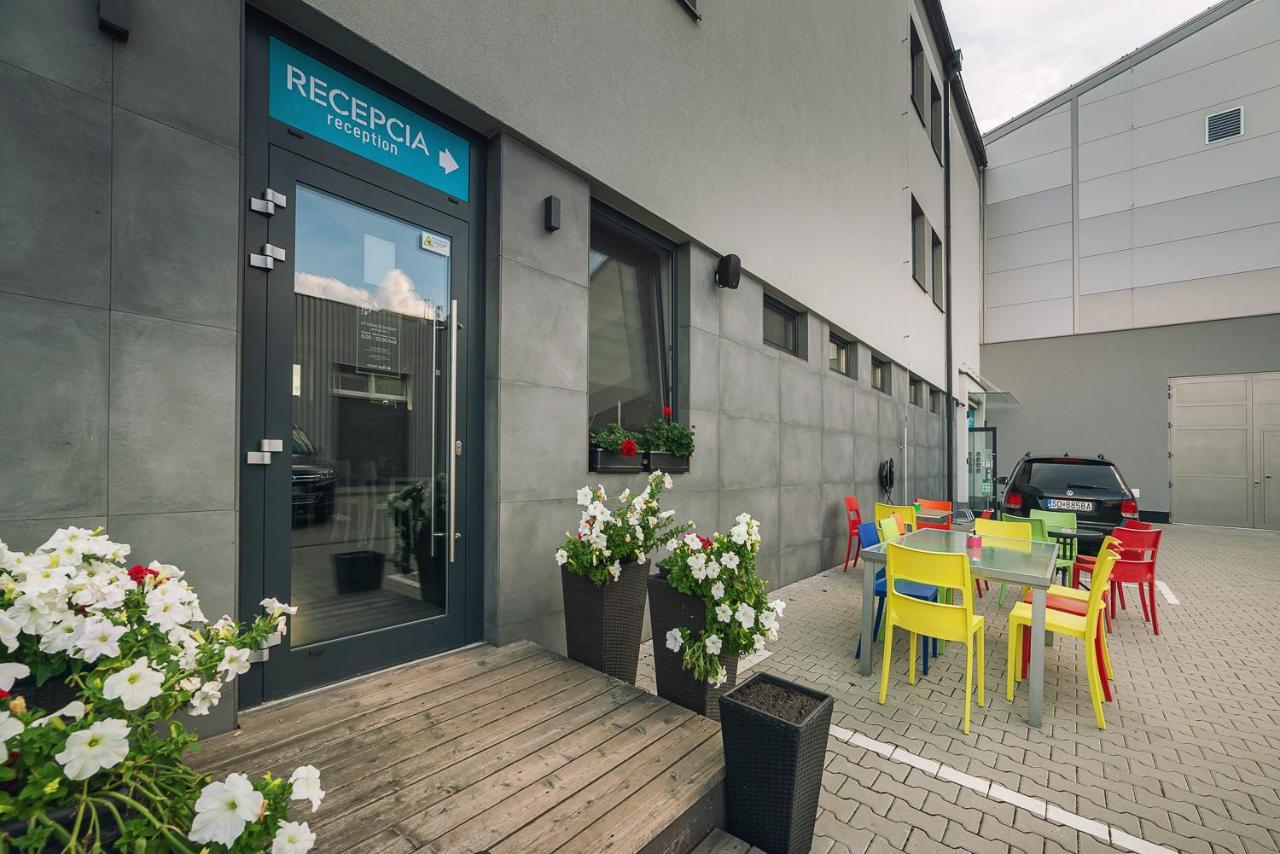 Timeout City Hotel Liptowski Mikułasz Zewnętrze zdjęcie